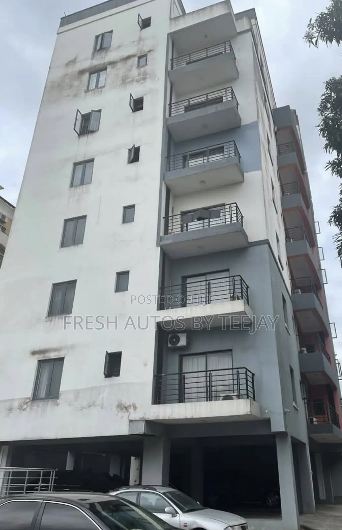 4bdrm Duplex in Lekki Phase1 Estate for sale
