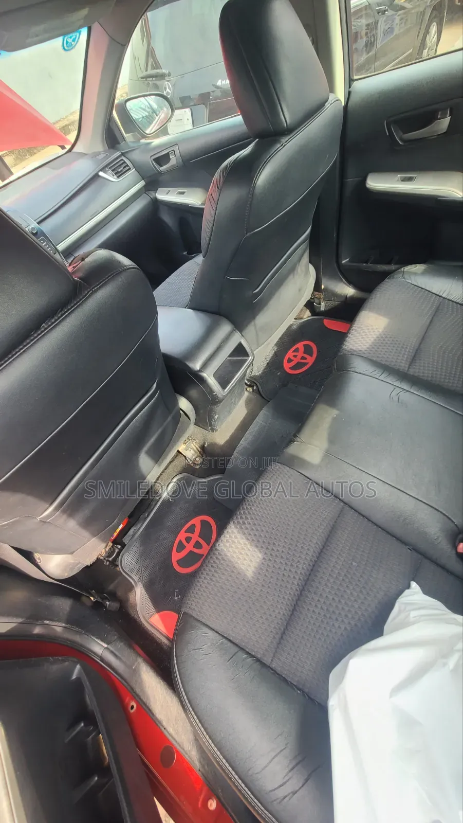 Toyota Camry SE 4dr Sedan (2.5L 4cyl 6A) 2013 Red