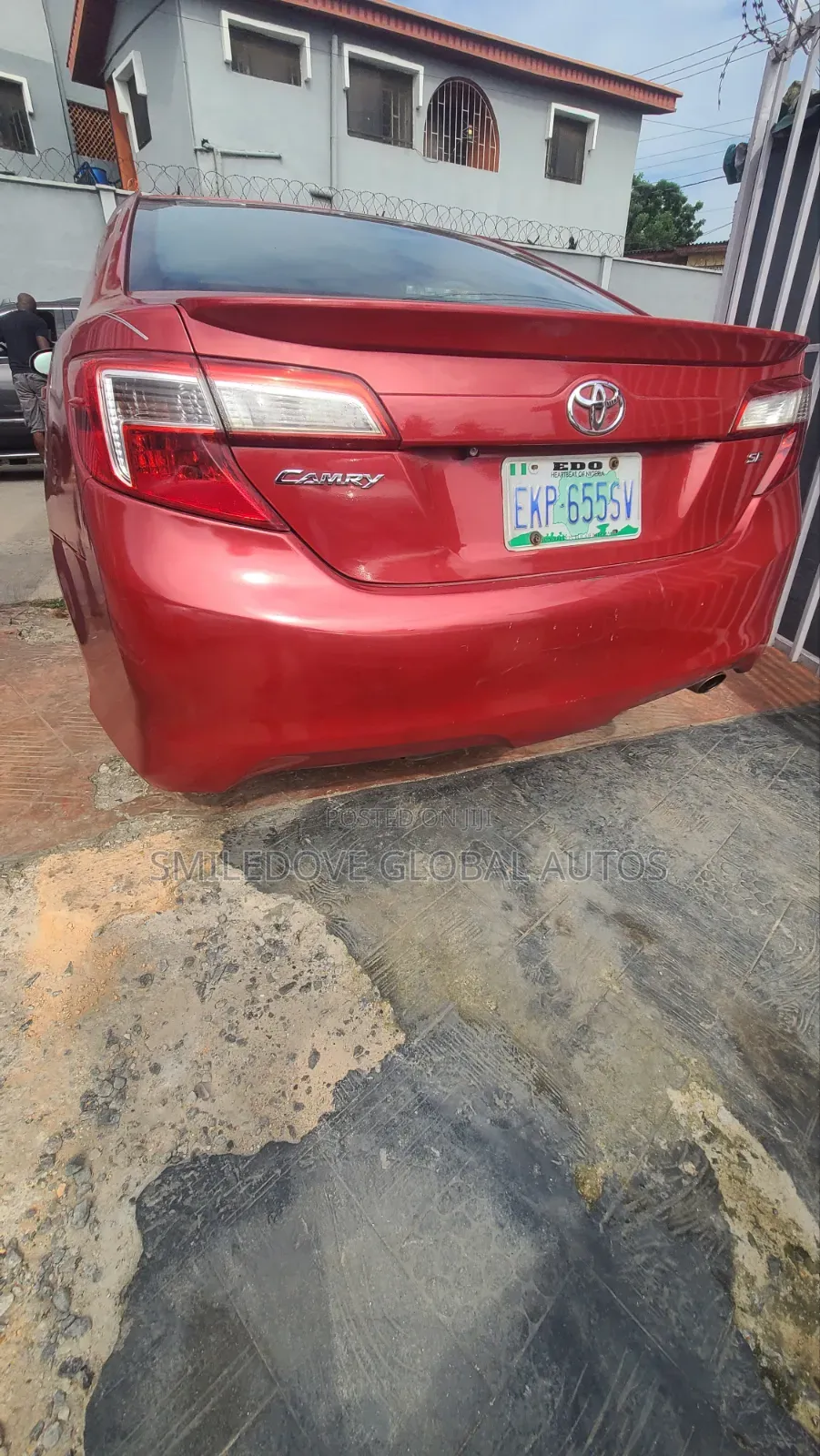 Toyota Camry SE 4dr Sedan (2.5L 4cyl 6A) 2013 Red