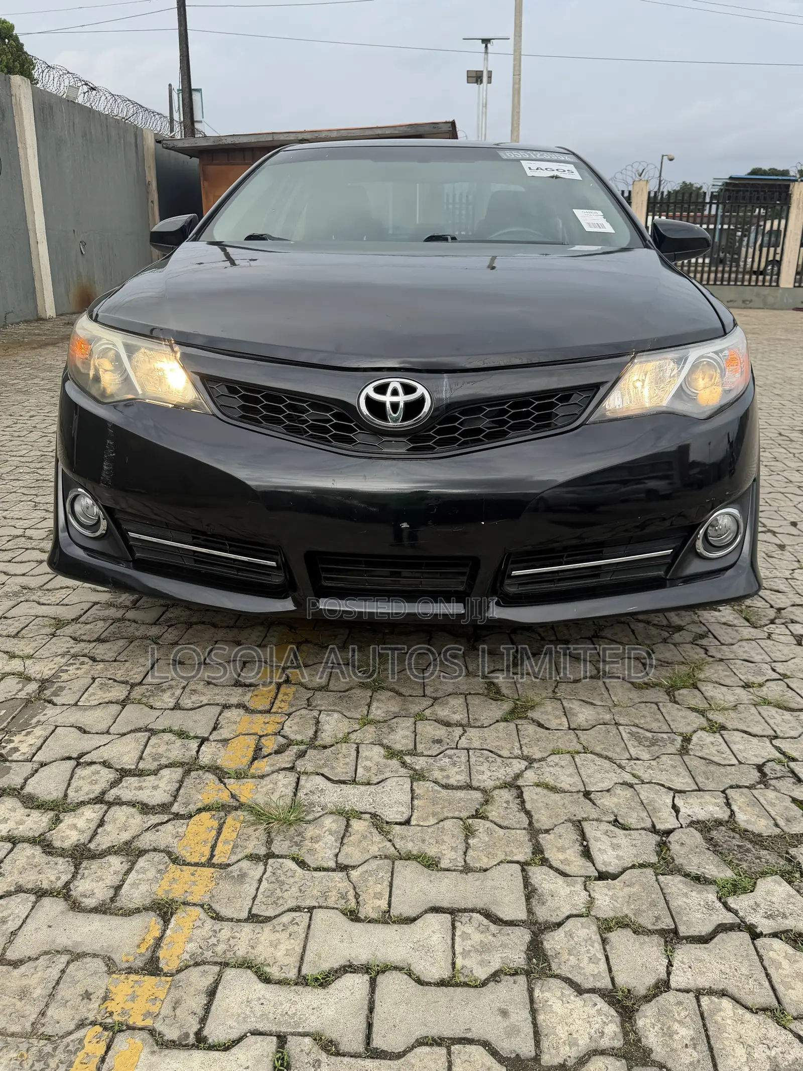 Toyota Camry SE 4dr Sedan (2.5L 4cyl 6A) 2013 Black