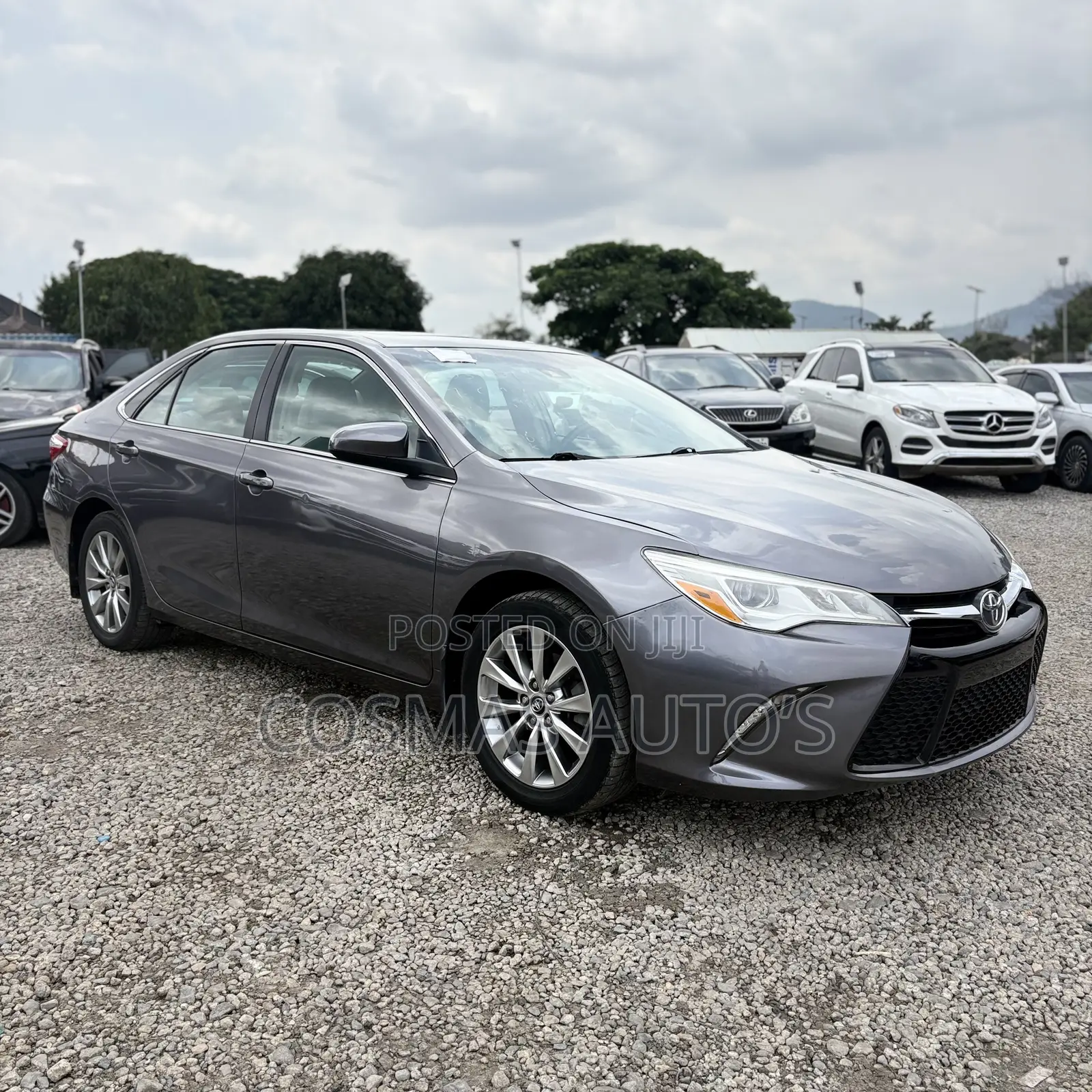 Toyota Camry XLE 4dr Sedan (3.5L 6cyl 6A) 2017 Black
