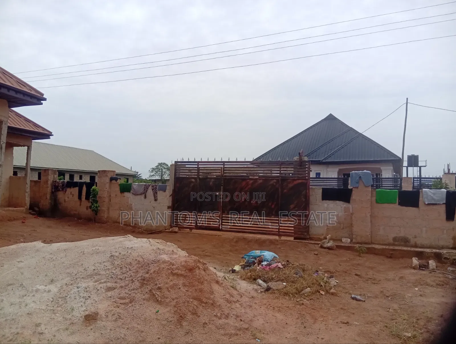 4bdrm Bungalow in Sapele Rd Bypass, Benin City for sale
