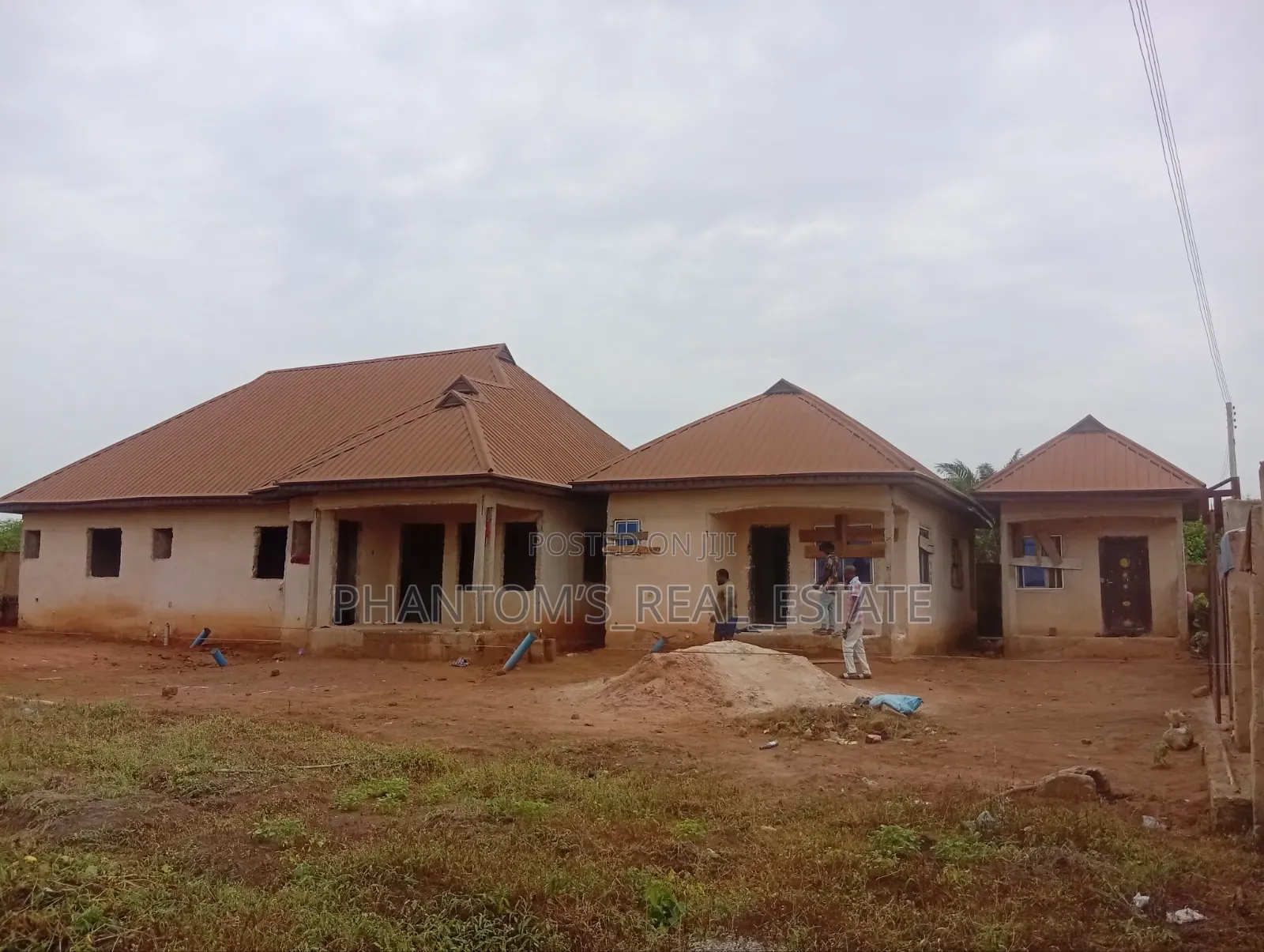 4bdrm Bungalow in Sapele Rd Bypass, Benin City for sale