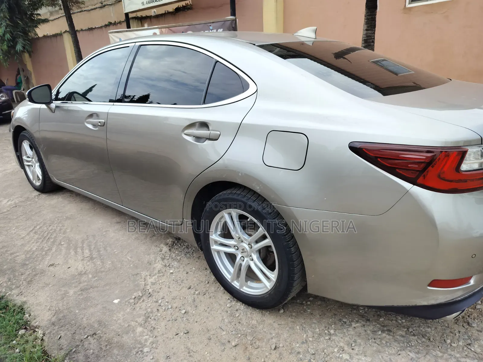 Lexus ES 350 FWD 2016 Gold