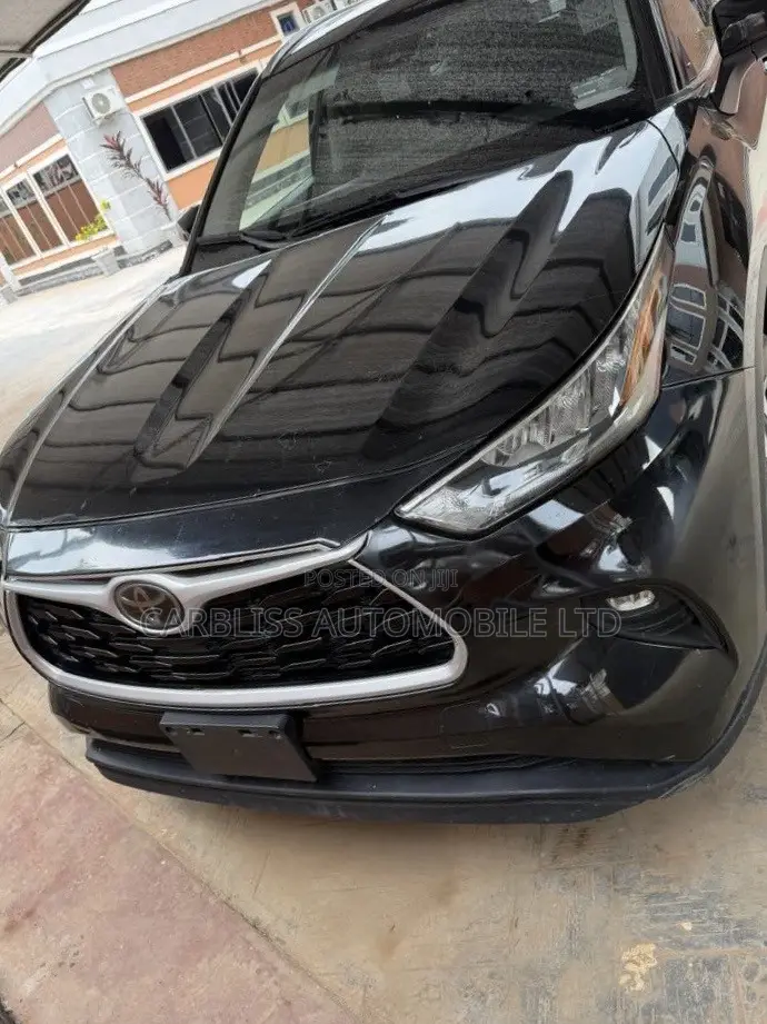 Toyota Highlander XLE AWD 2020 Matt Black