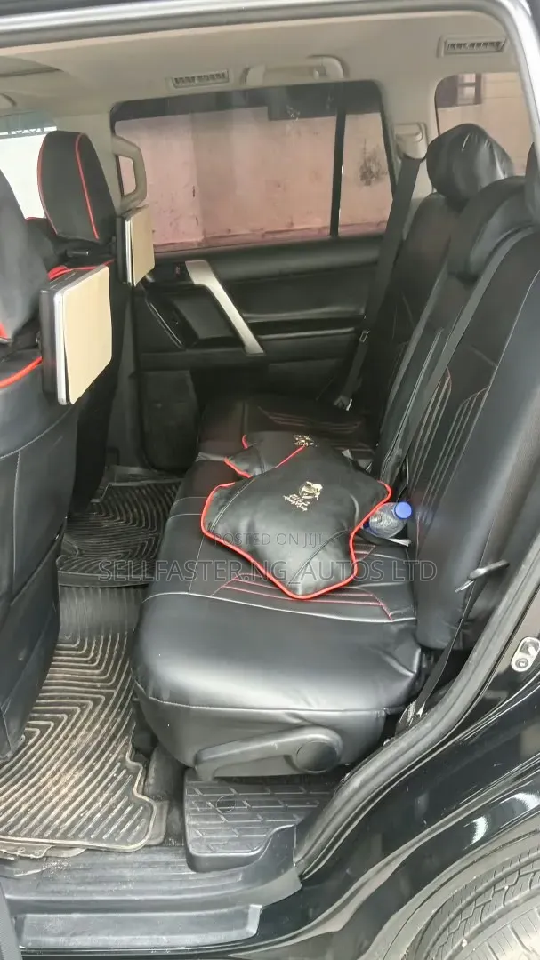 Toyota Land Cruiser Prado 2018 Black