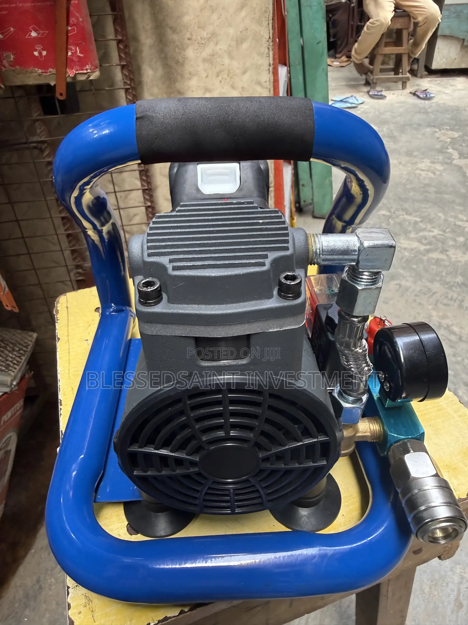 Makita Cordless Air Compressor 21volts