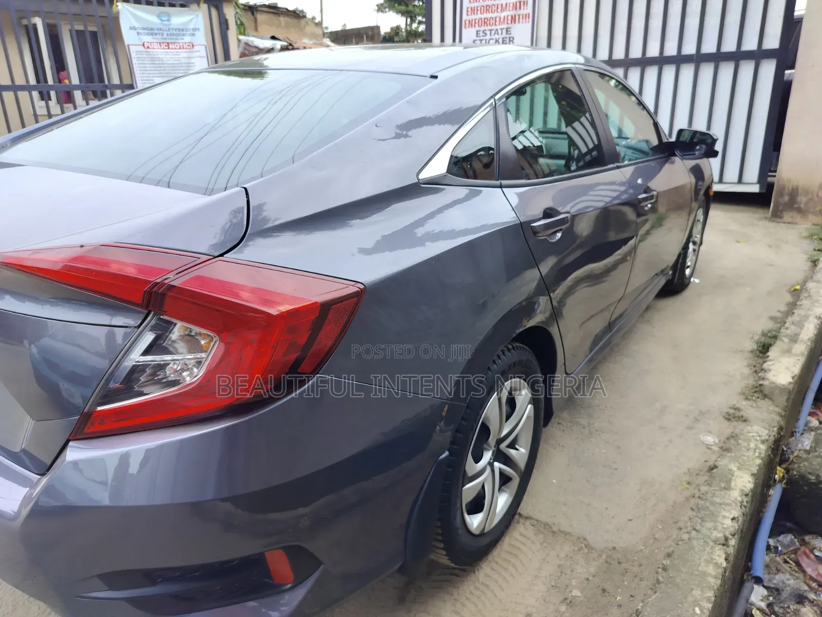 Honda Civic EX 4dr Sedan (2.0L 4cyl) 2017 Gray