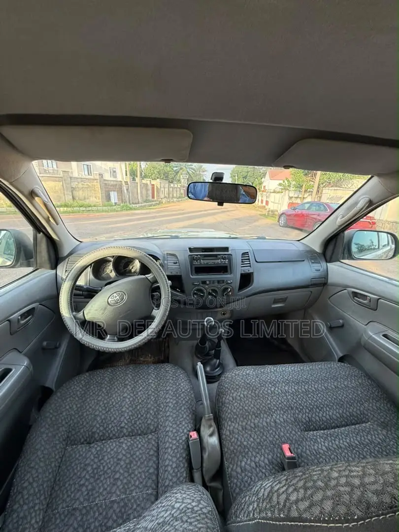 Toyota Hilux 2014 Gold