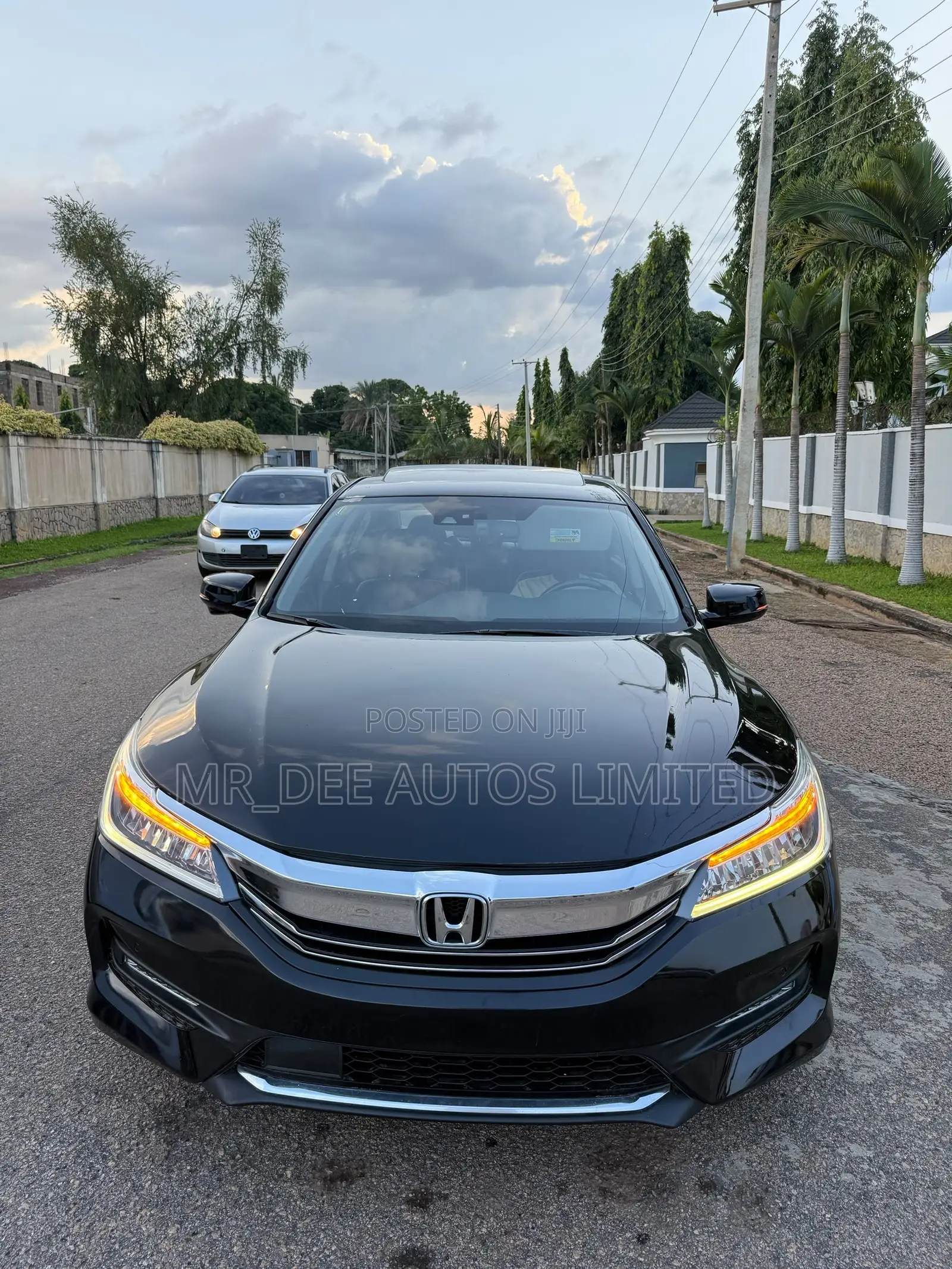 Honda Accord Touring V6 4dr Sedan FWD (3.5L 6cyl 6A) 2017 Black