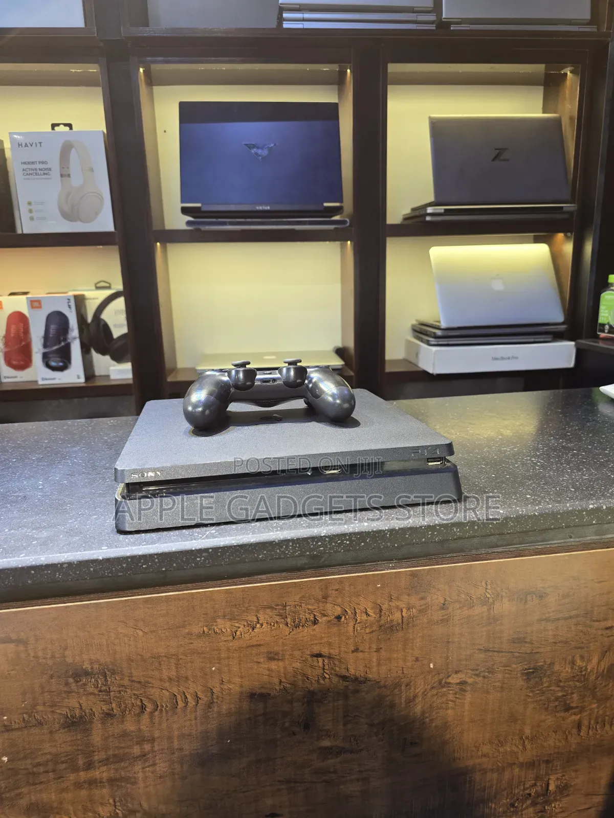 PS4 SLIM Hacked With 7 Games