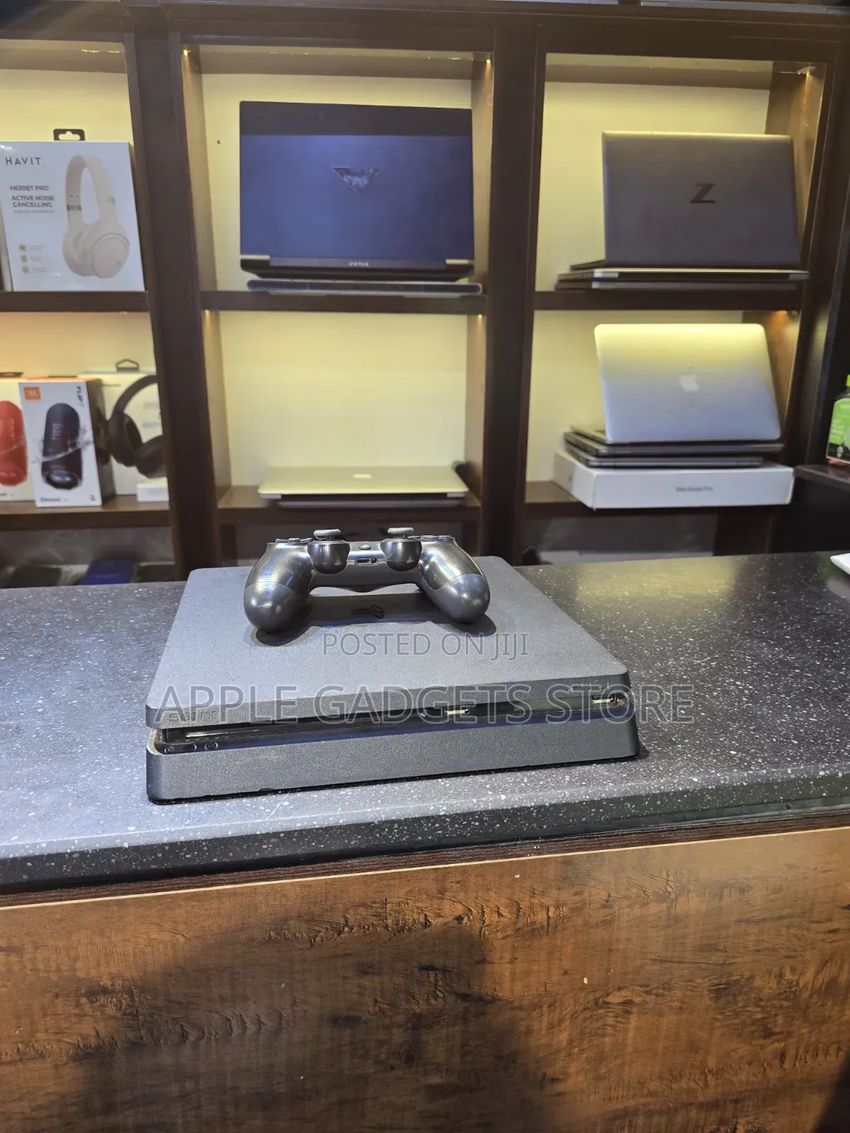 PS4 SLIM Hacked With 7 Games
