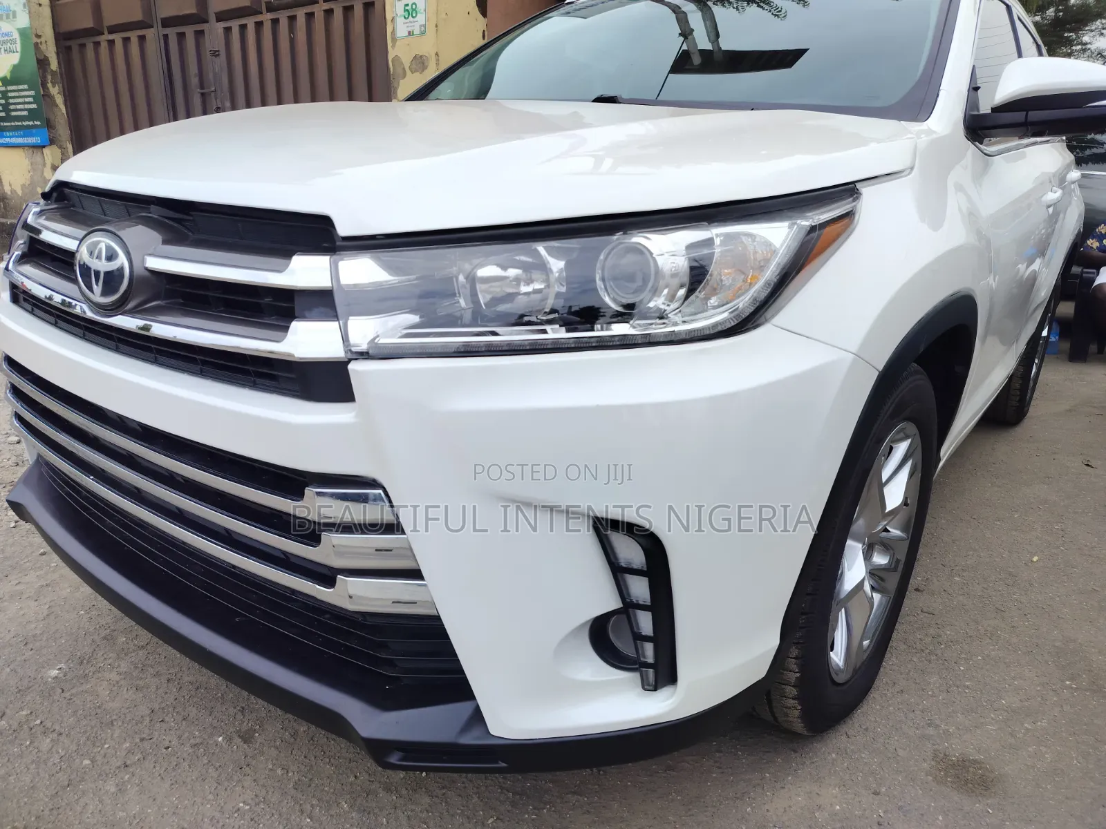 Toyota Highlander Limited 2019 White