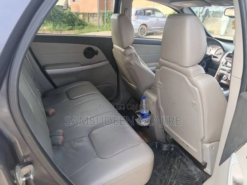 Chevrolet Equinox 2010 Brown