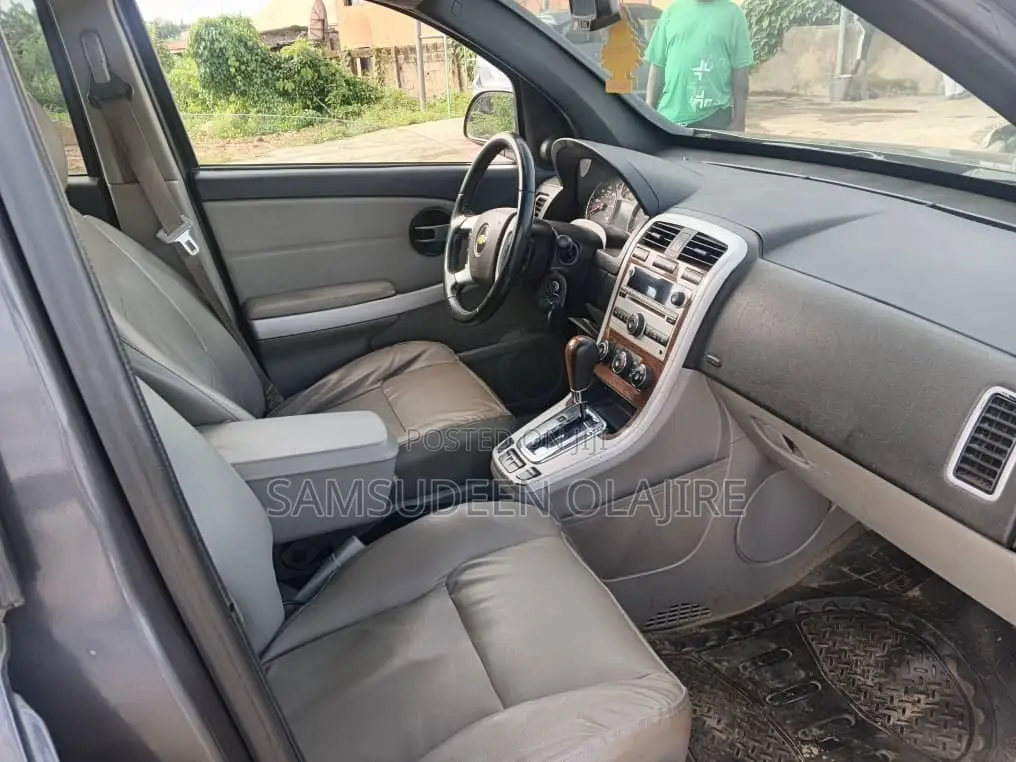 Chevrolet Equinox 2010 Brown