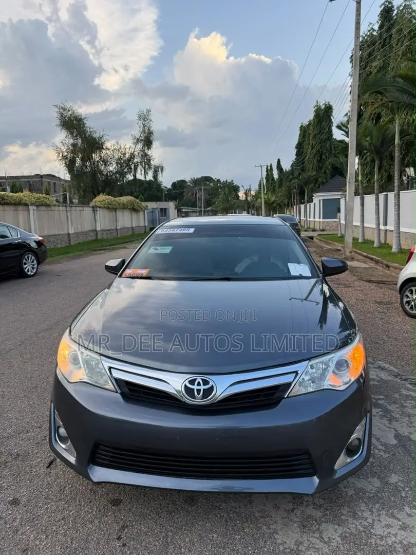Toyota Camry 2012 Gray