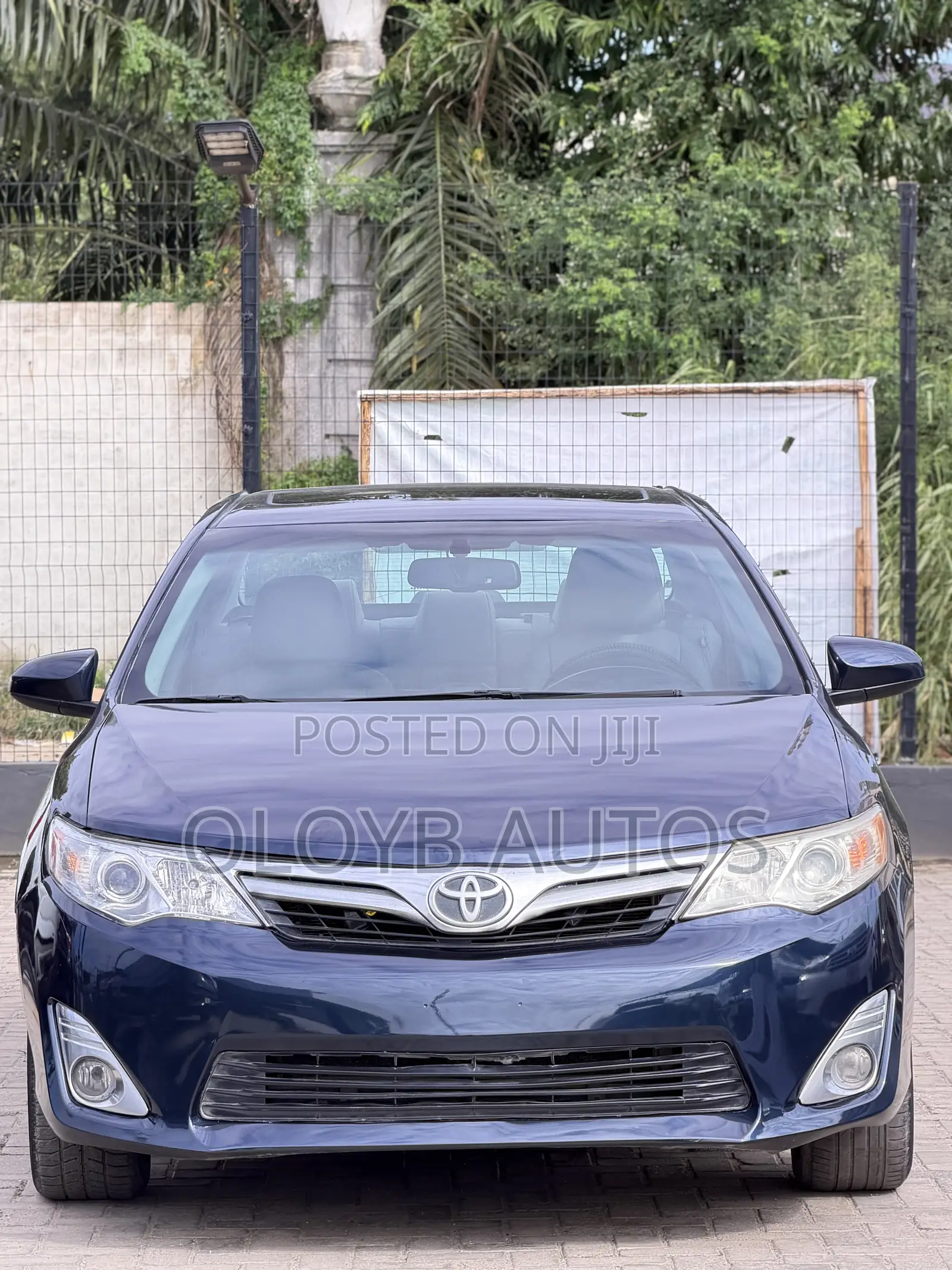 Toyota Camry XLE 4dr Sedan (2.5L 4cyl 6A) 2013 Blue