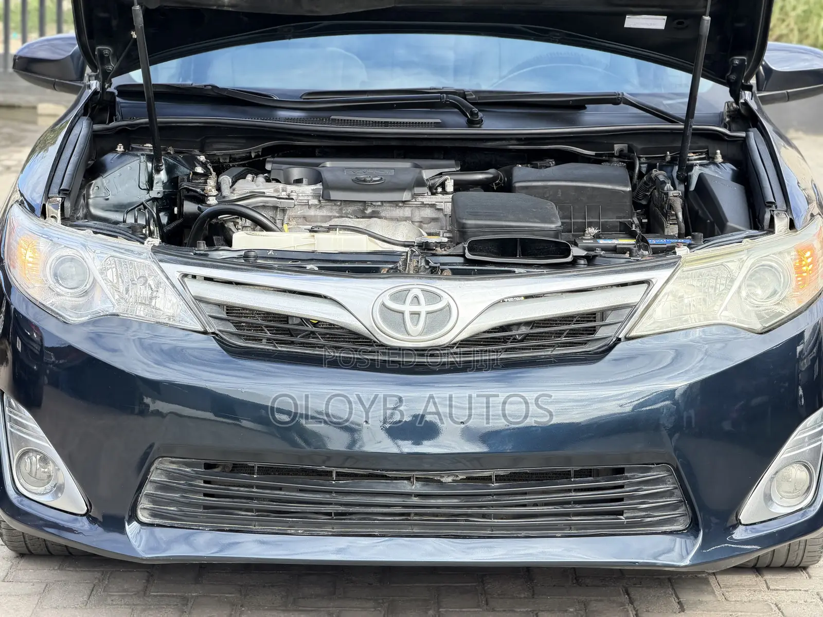 Toyota Camry XLE 4dr Sedan (2.5L 4cyl 6A) 2013 Blue