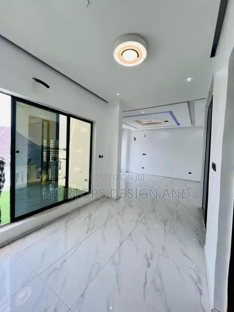 5bdrm Duplex in Royal Pine, Lekki Phase 2 for rent