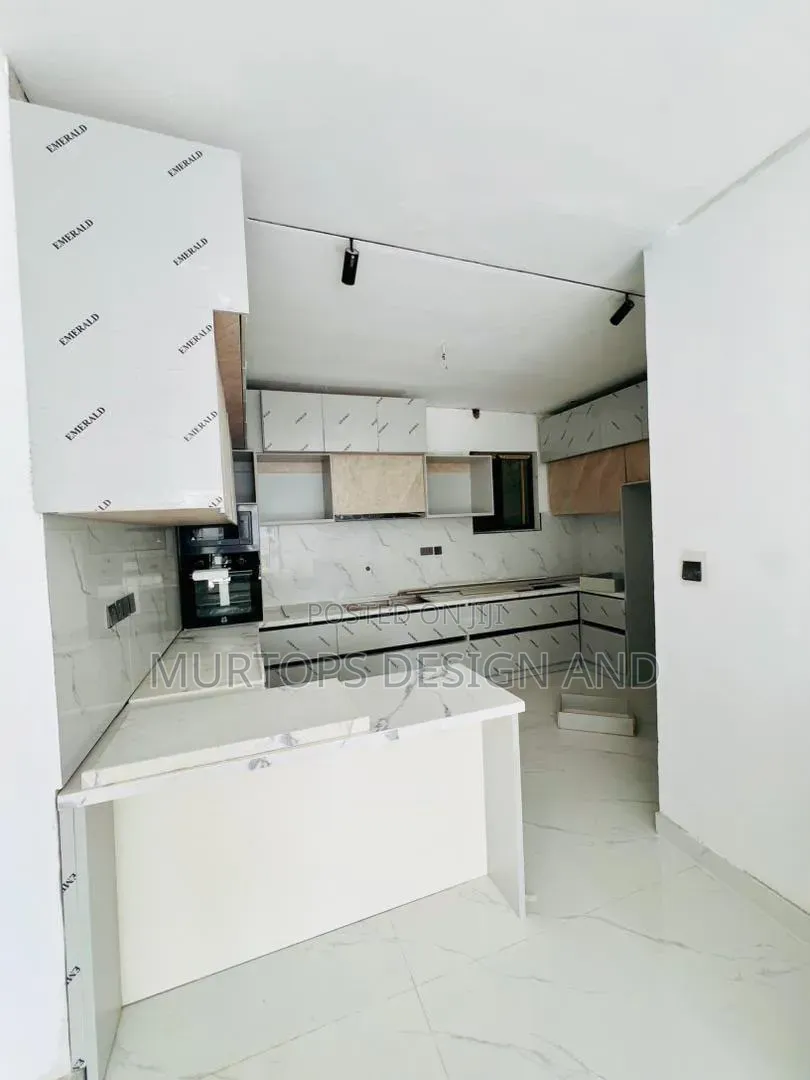 5bdrm Duplex in Royal Pine, Lekki Phase 2 for rent