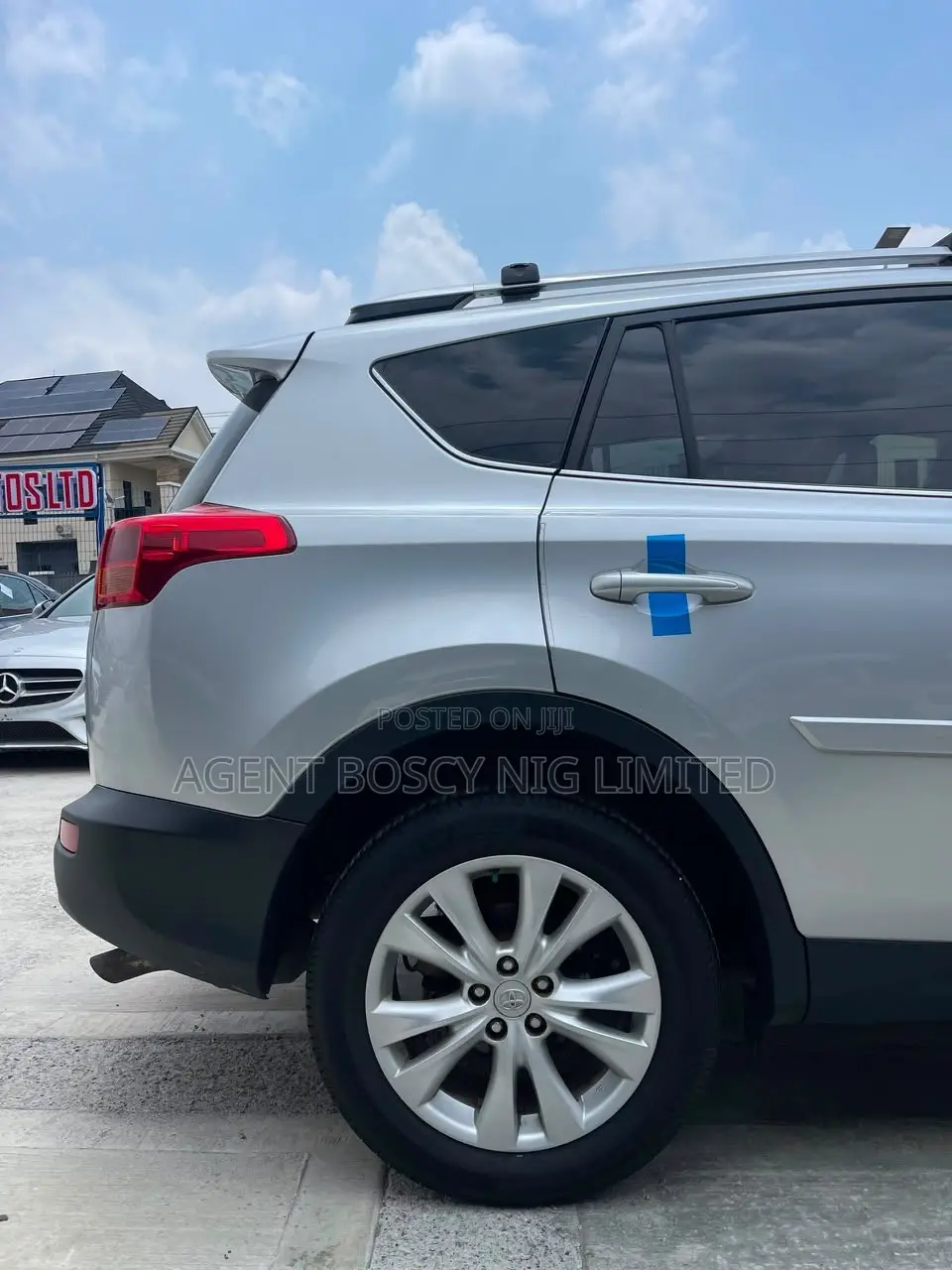 Toyota RAV4 Limited 4dr SUV AWD (2.5L 4cyl 6A) 2015 Silver
