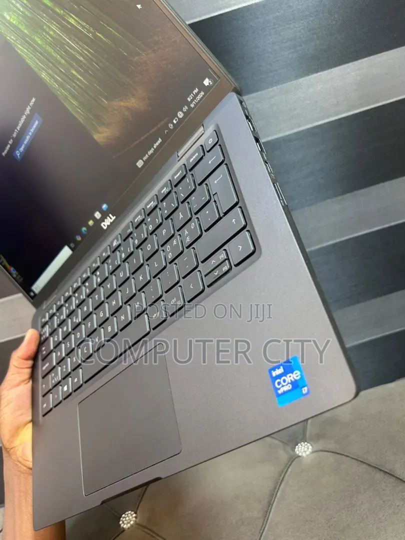 Laptop Dell Latitude 7420 32GB Intel Core i7 SSD 512GB