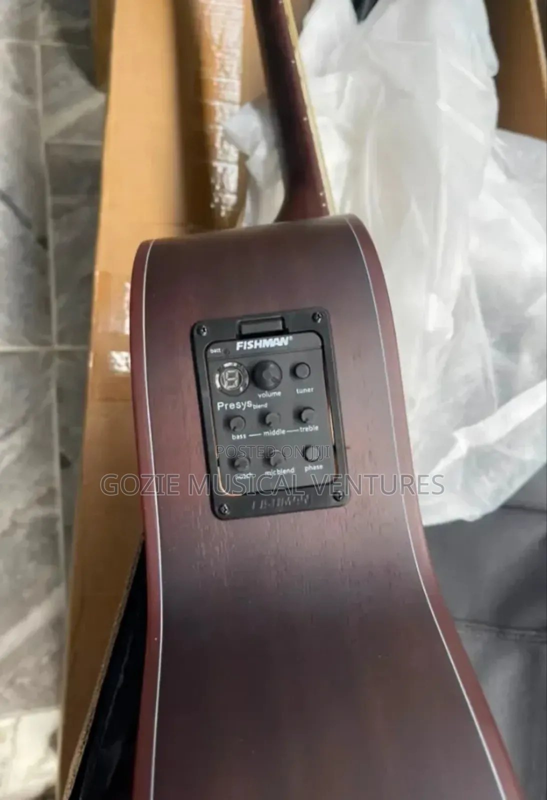 Mega 41" Semi Acoustic Guitar 6 Strings It Comes With Bag Cable Strap