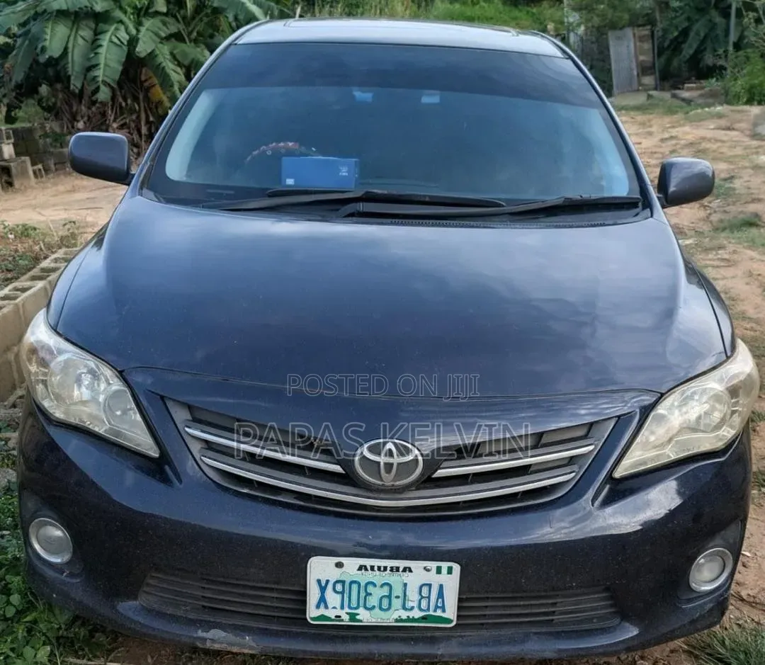 Toyota Corolla 2013 Blue