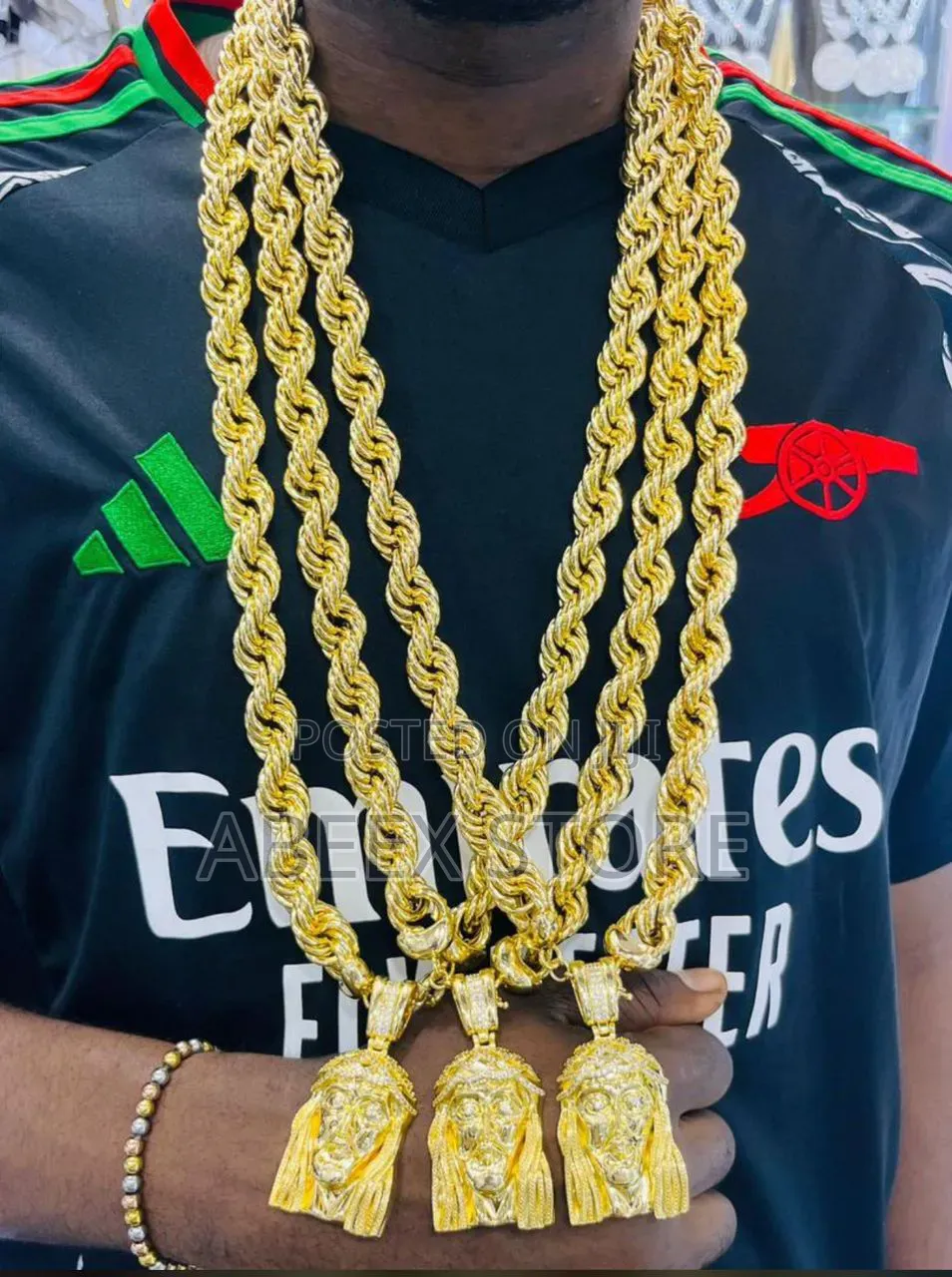 Twist Chain With Pendant