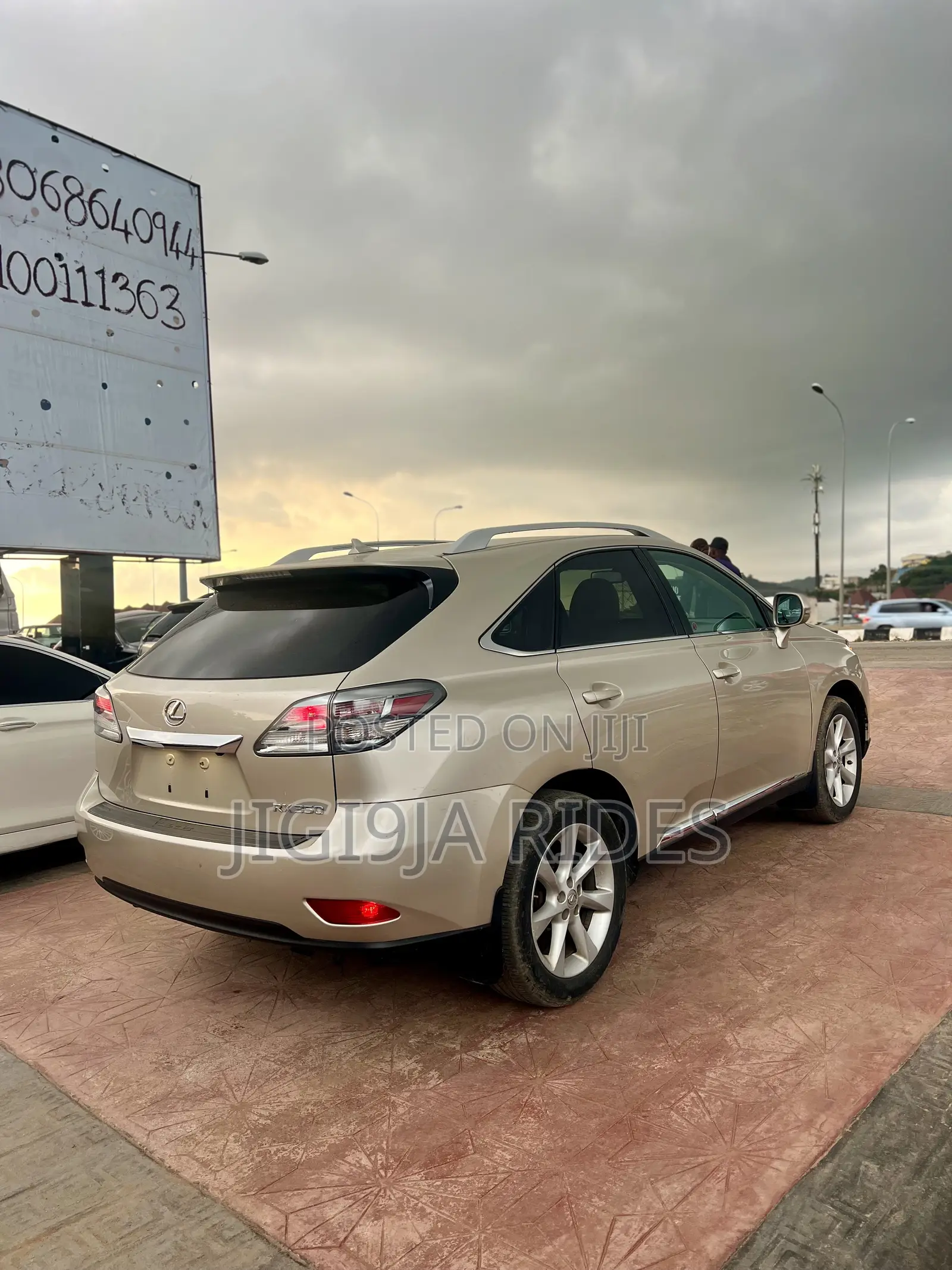 Lexus RX 2012 Gold