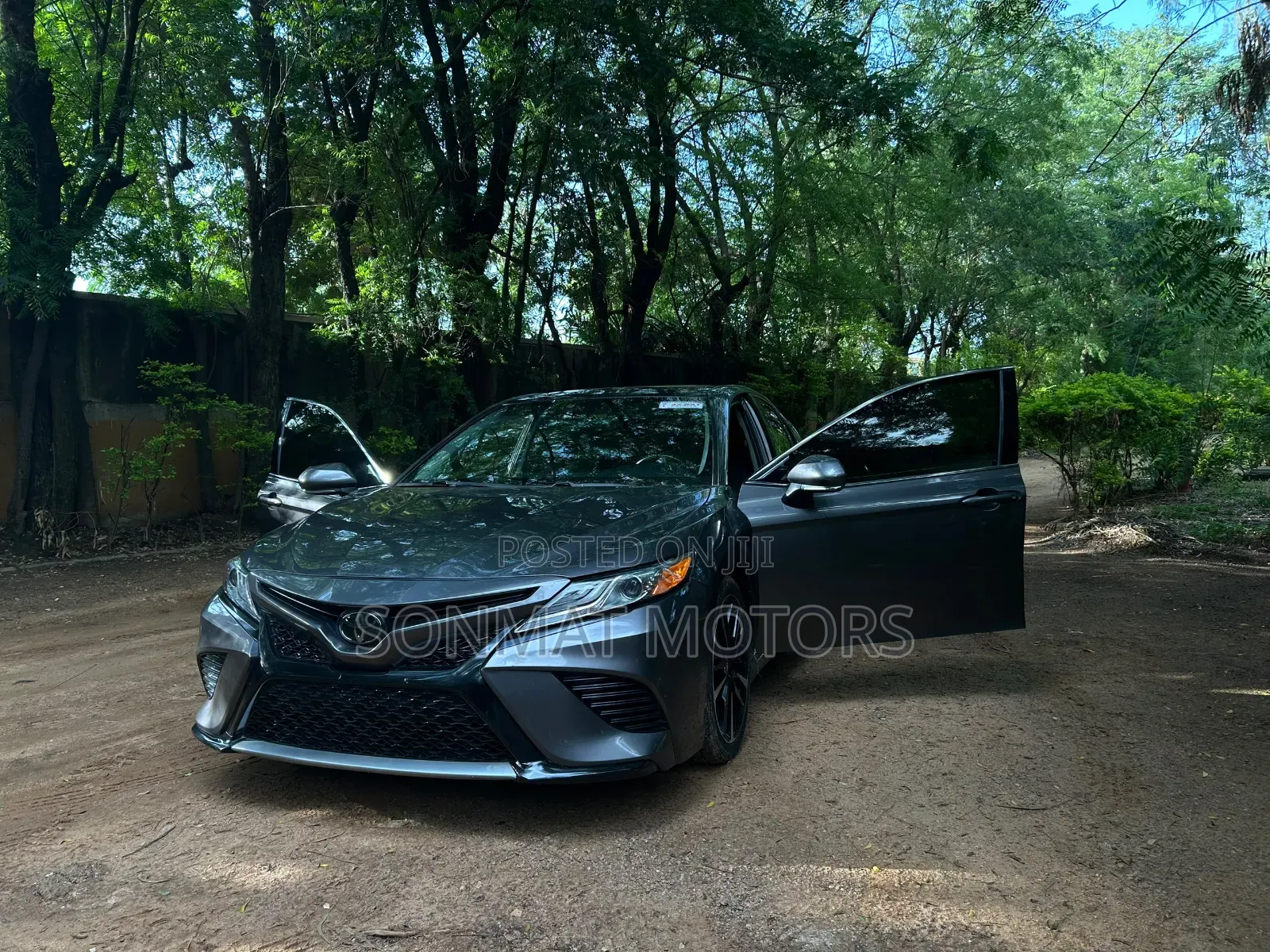 Toyota Camry XSE (2.5L 4cyl 8A) 2019 Gray