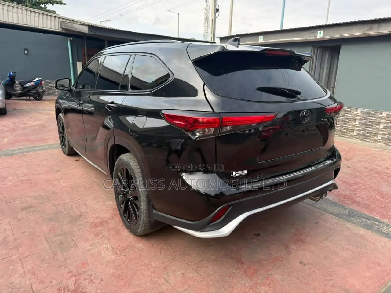 Toyota Highlander XSE AWD 2023 Black
