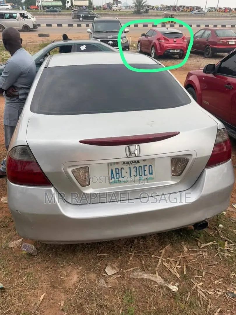 Honda Accord 2006 Silver