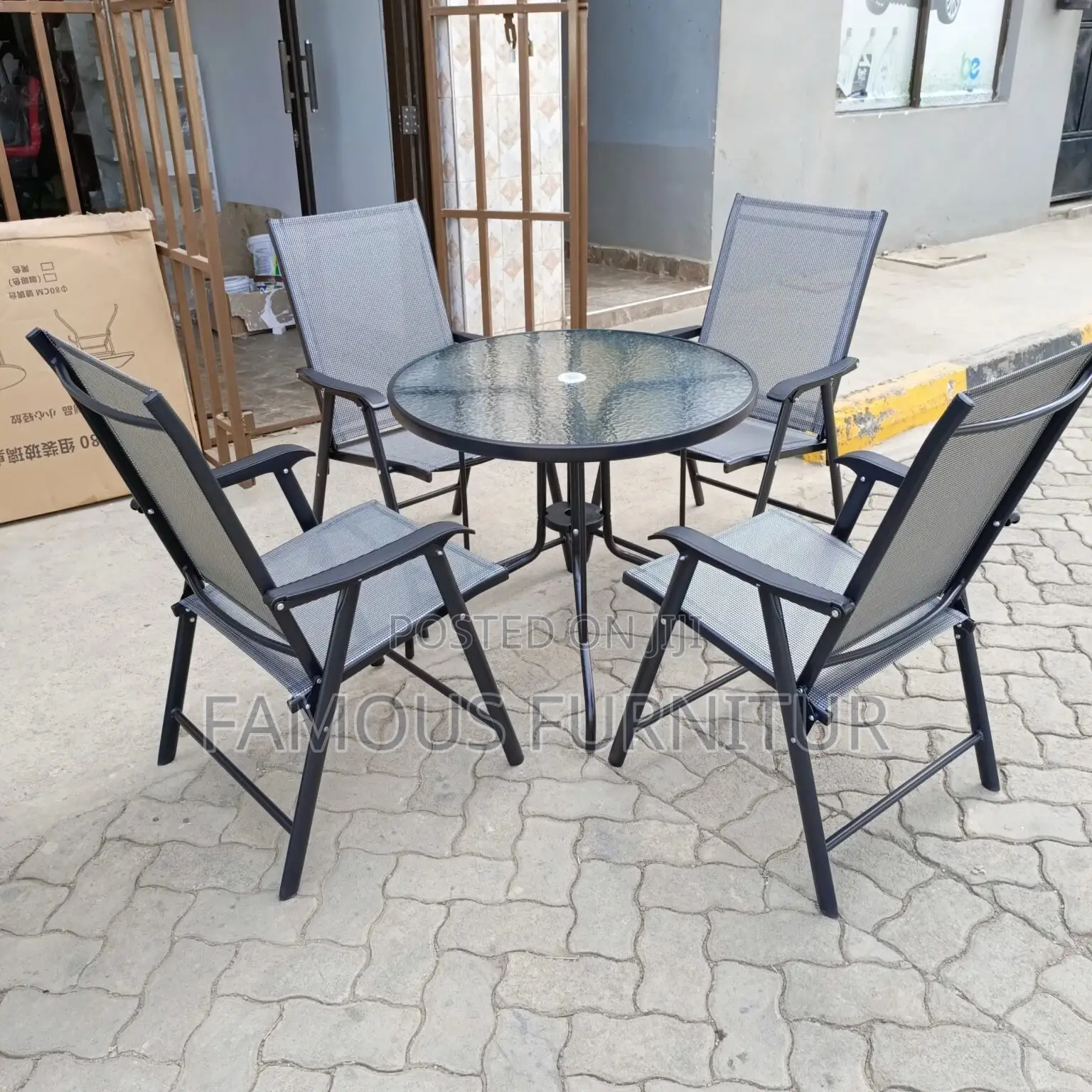 Quality Outdoor Patio Furniture Set Featuring a Square Glass-Top
