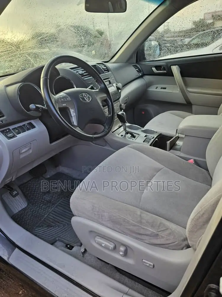 Toyota Highlander 2009 Gray