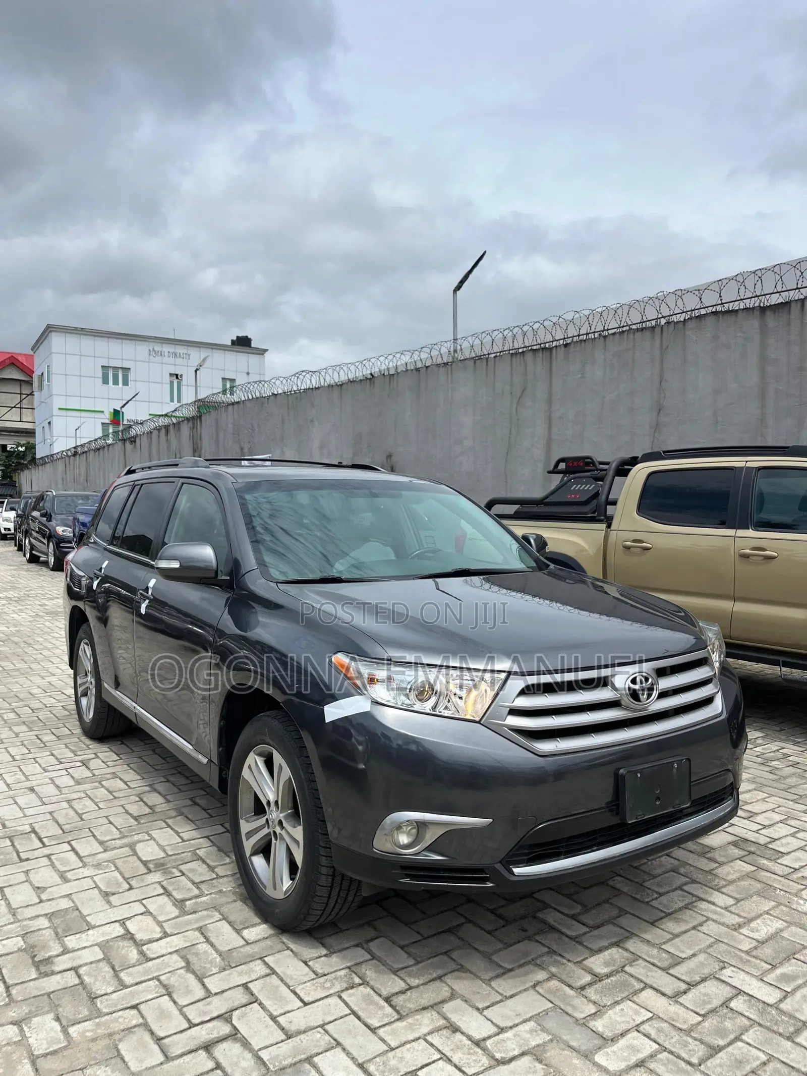 Toyota Highlander Limited 2011 Gray