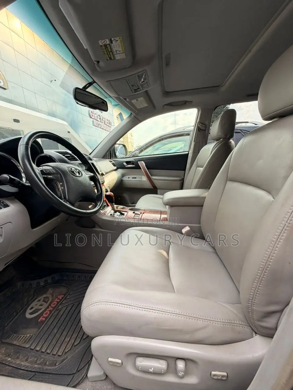 Toyota Highlander 2010 Silver