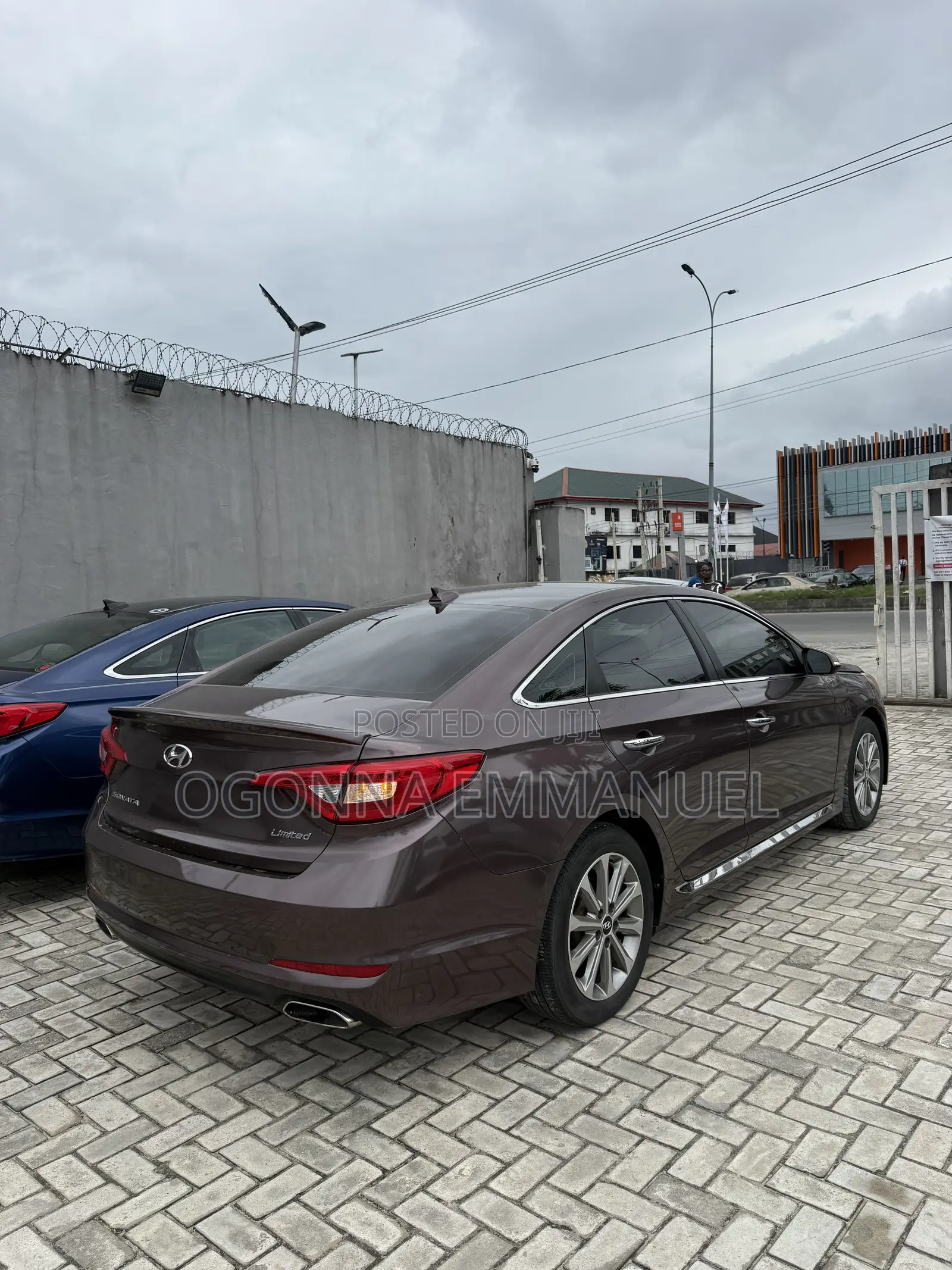 Hyundai Sonata Limited Sedan FWD (2.4L 4cyl 6A) 2017 Brown