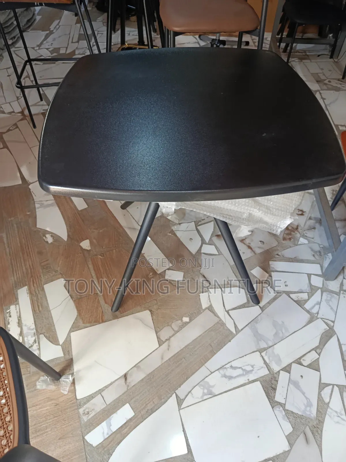 Modern Standard Black Dining Table