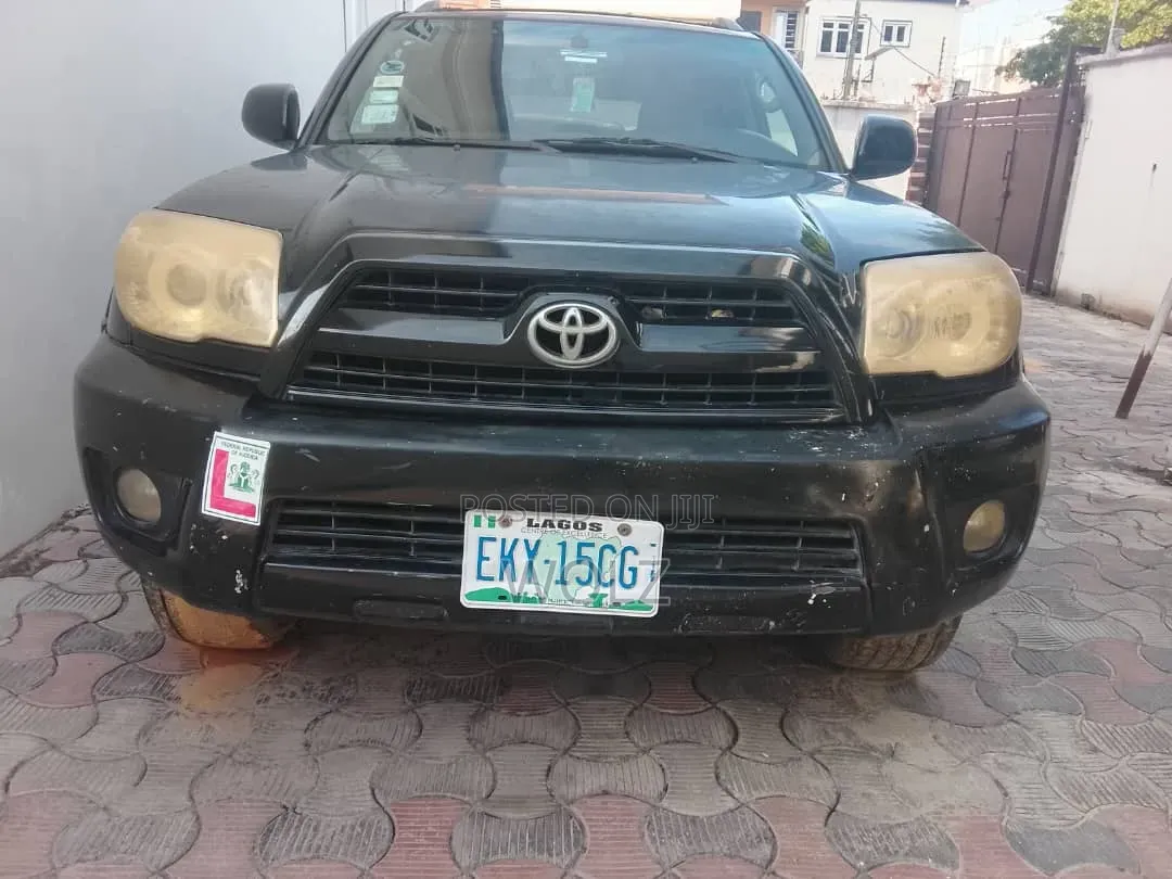 Toyota 4-Runner Limited 4x4 V6 2007 Black