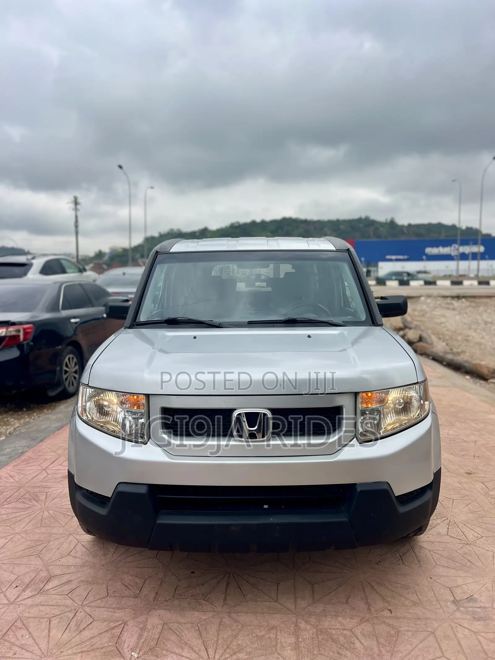 Honda Element 2010 Silver