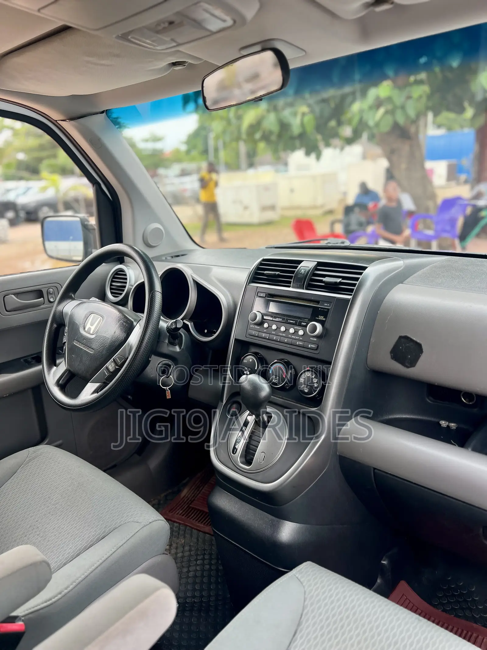 Honda Element 2010 Silver