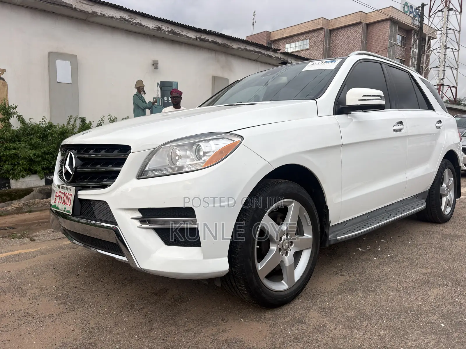 Mercedes-Benz M Class ML350 4MATIC 4dr SUV AWD (3.5L 6cyl 7A) 2014