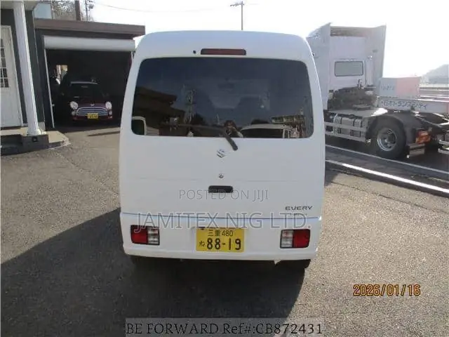 Suzuki Every 2009 White