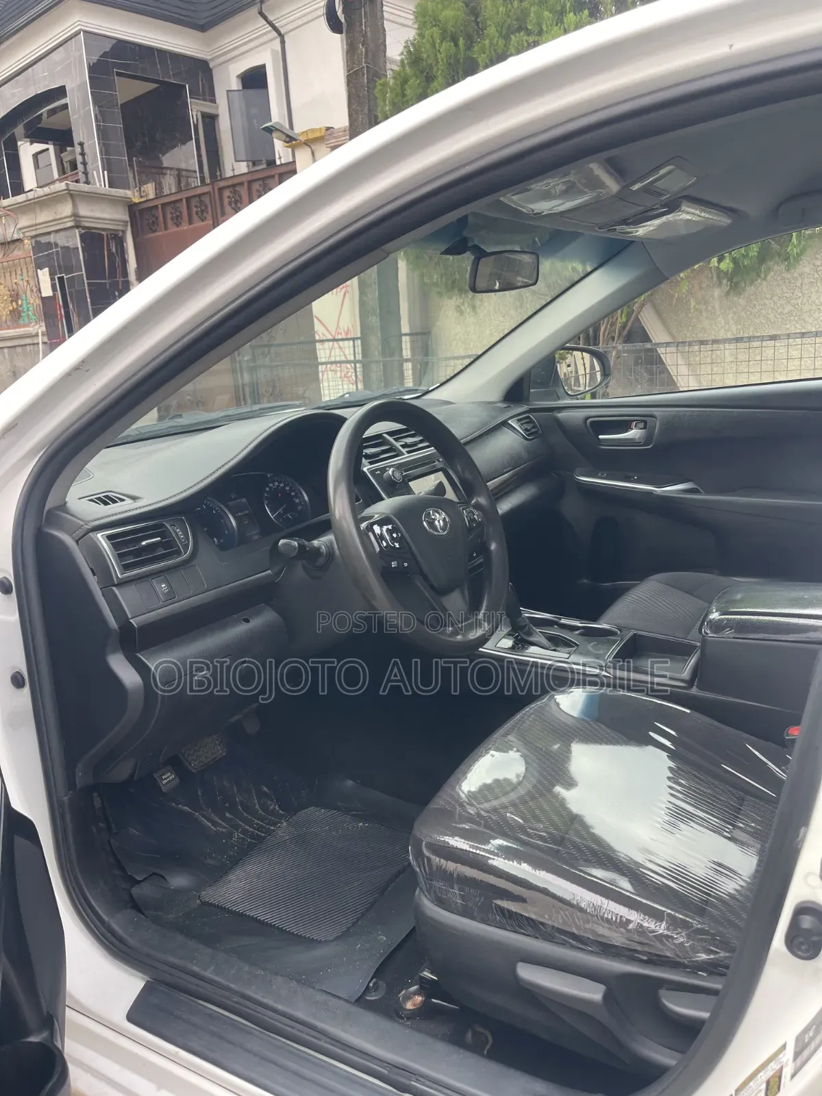 Toyota Camry 2017 White
