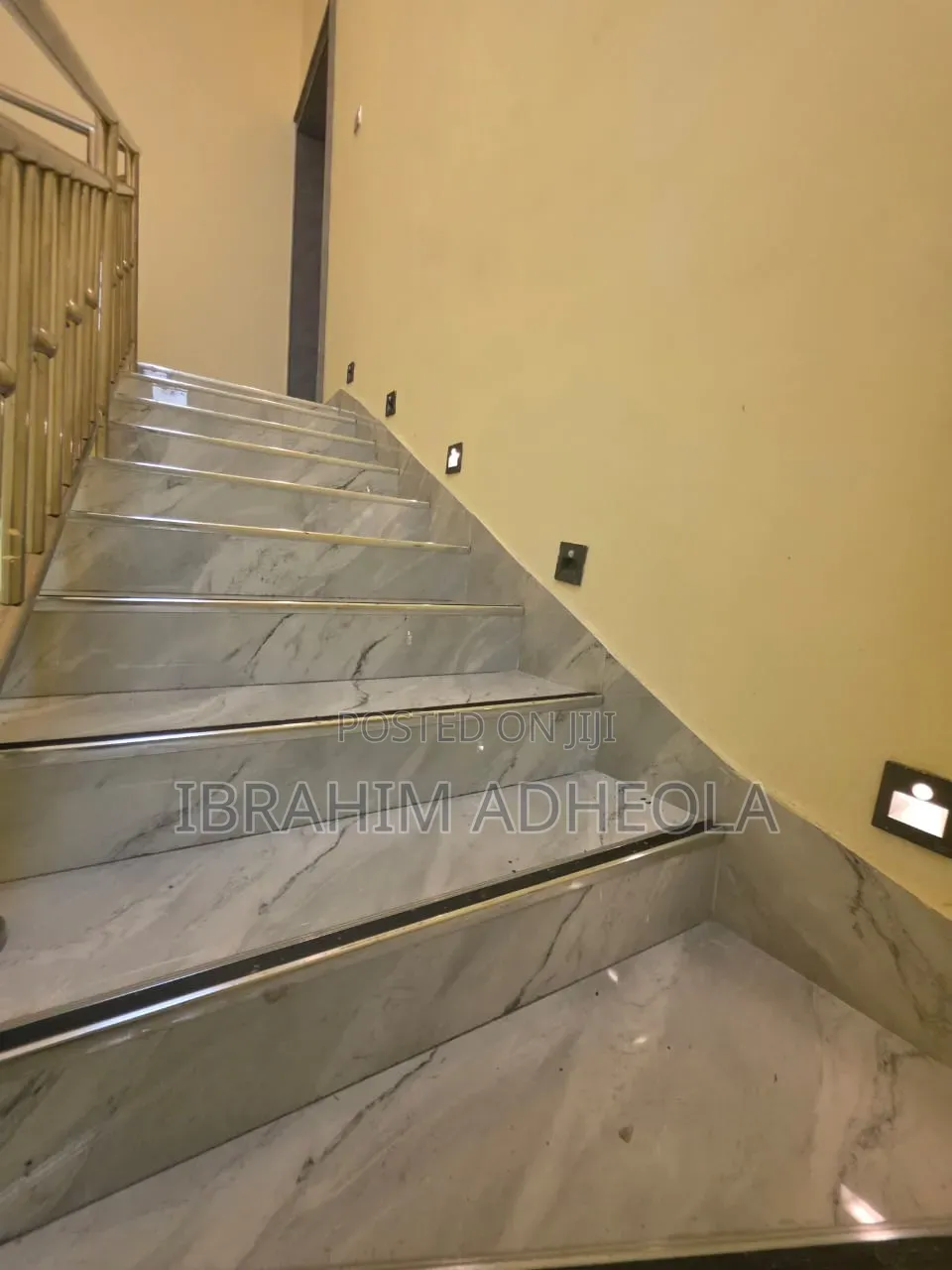 5bdrm Duplex in Omole Phase2 for rent
