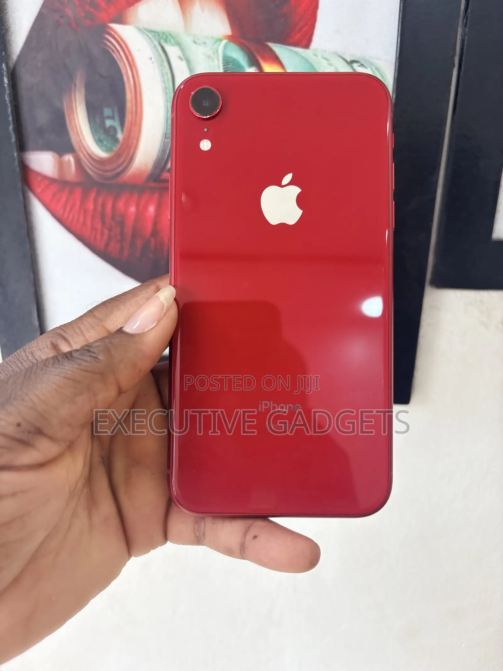 Apple iPhone XR 64 GB Red