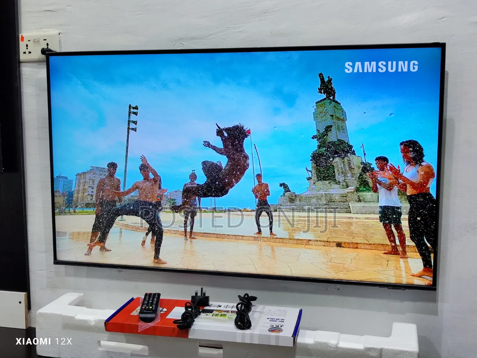 Samsung 50 inches Crystal Uhd 4k HDR Bezel-Less Screen 2023 AirSlim Smart TV