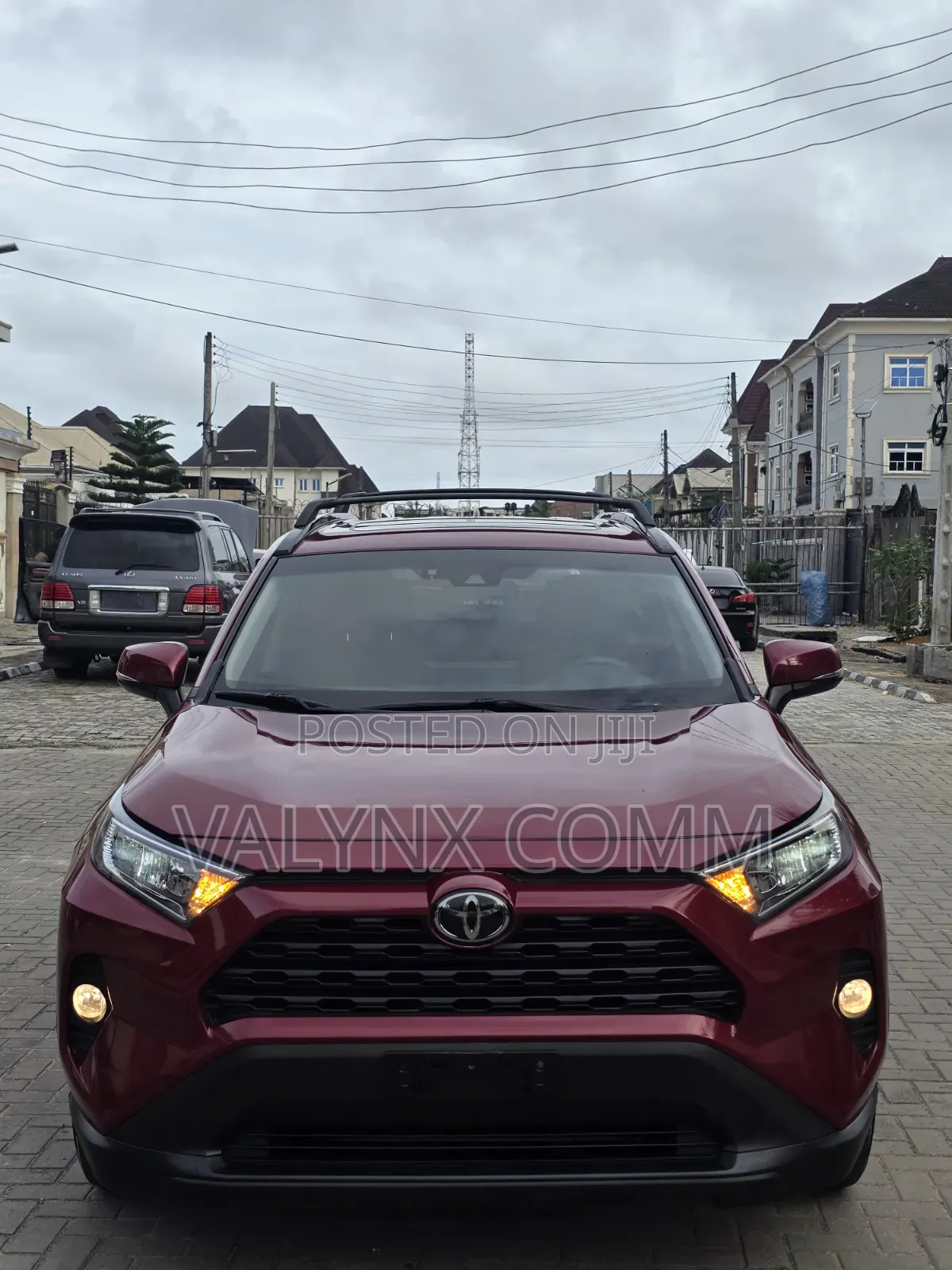 Toyota RAV4 XLE Premium AWD 2020 Red