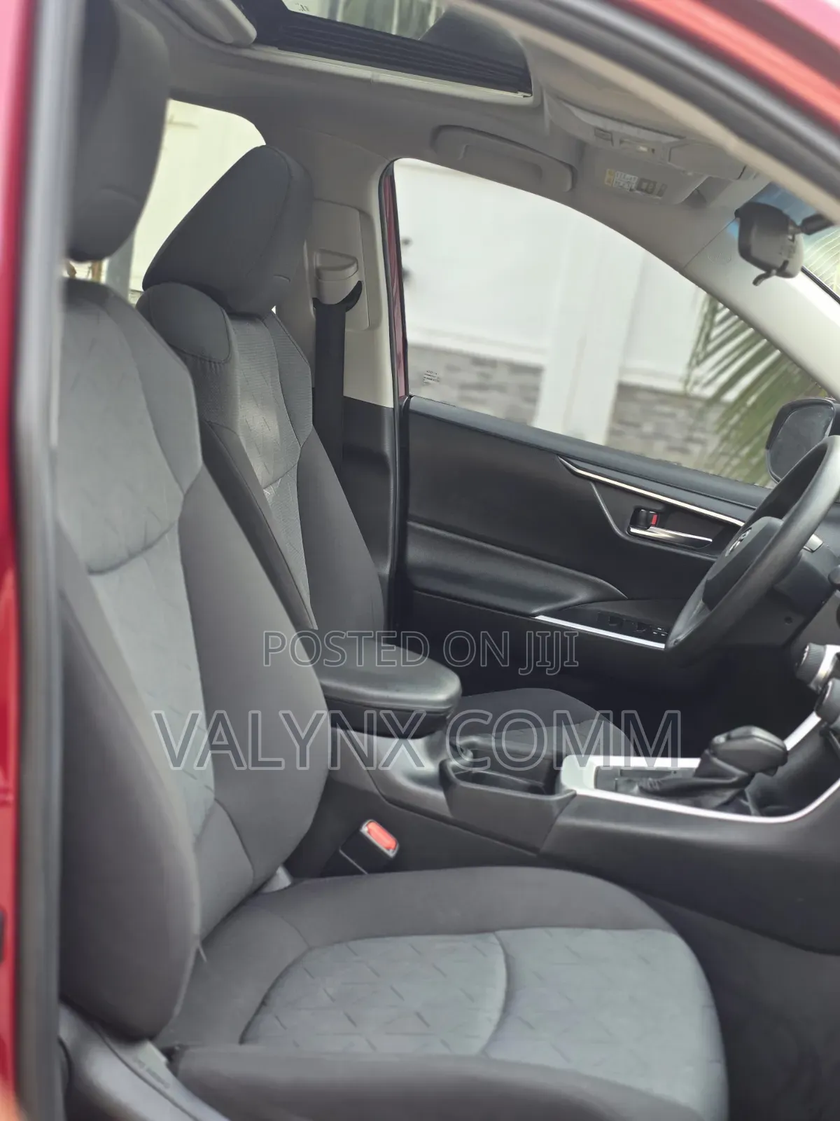 Toyota RAV4 XLE Premium AWD 2020 Red